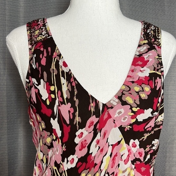 IDEOLOGY SMALL BROWN AND PINK SLEEVELESS SILK BLOUSE WITH HANDKERCHIEF HEM - Picture 4 of 9